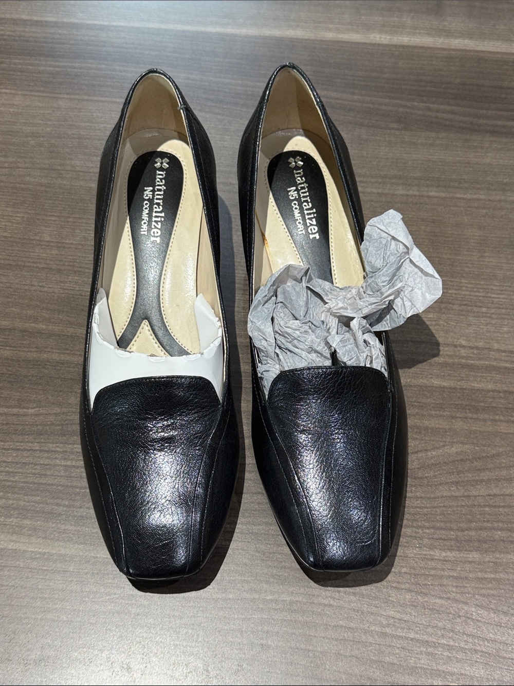 Naturalizer Black Leather Loafers